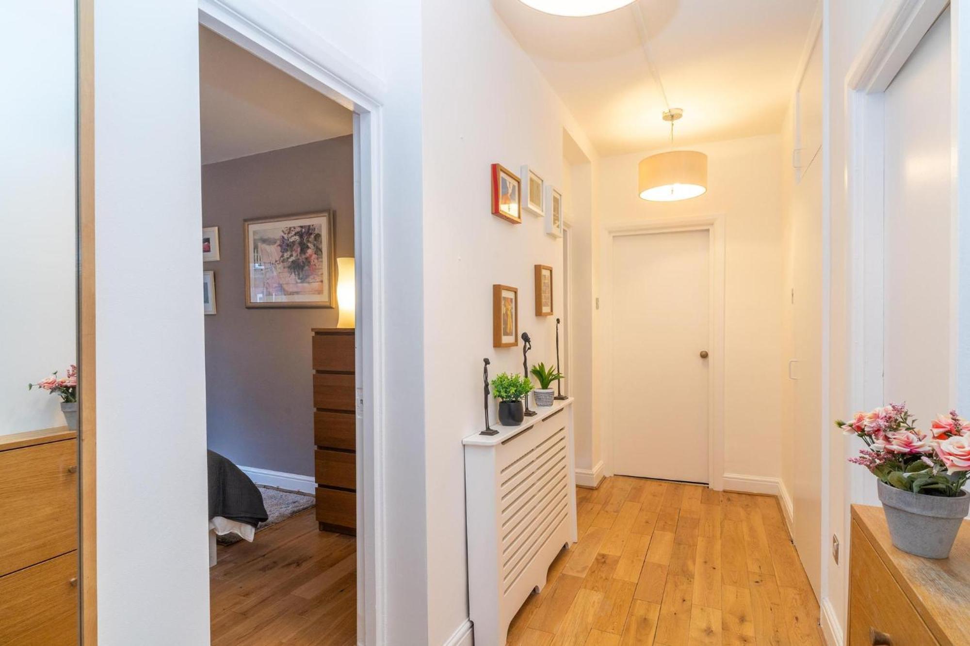 Location! 2 Bed/2bath - Pro Host Апартаменты Лондон